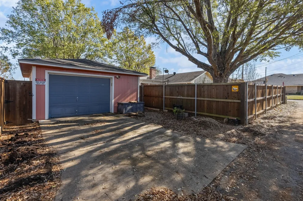 1115 36th Street NE Paris, TX 75462