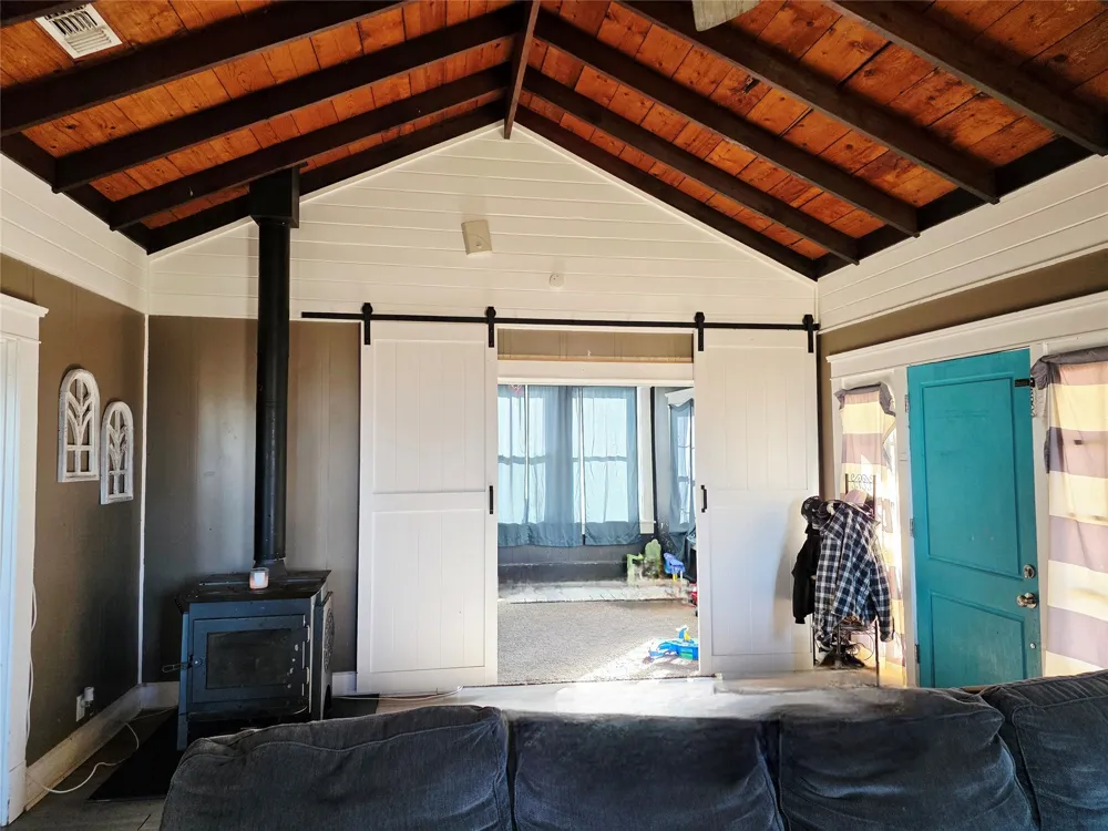 520 County Road 36980 Arthur City, TX 75411