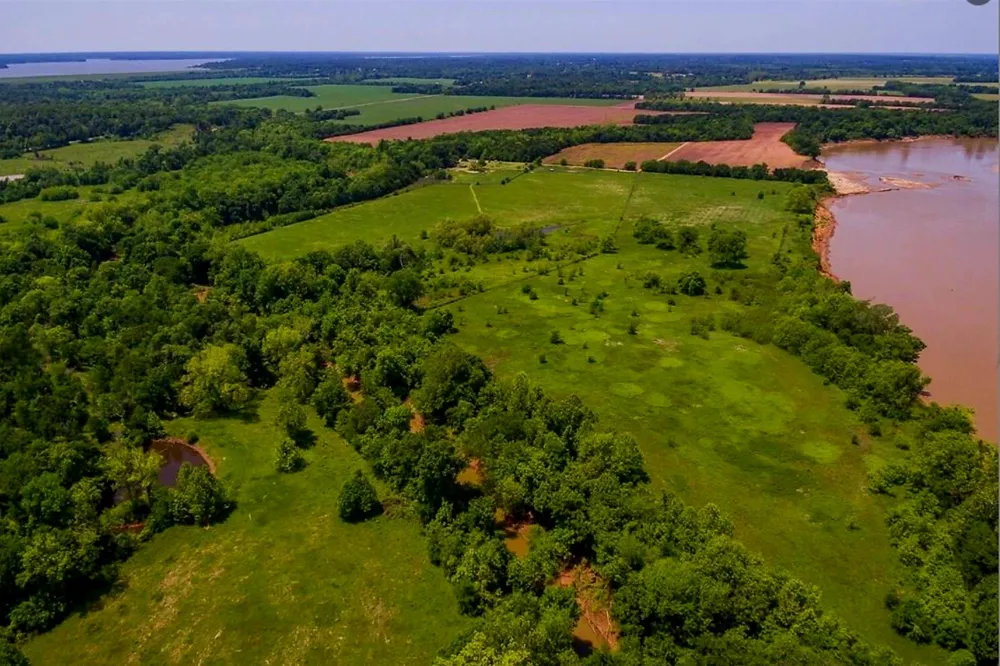 520 County Road 36980 Arthur City, TX 75411