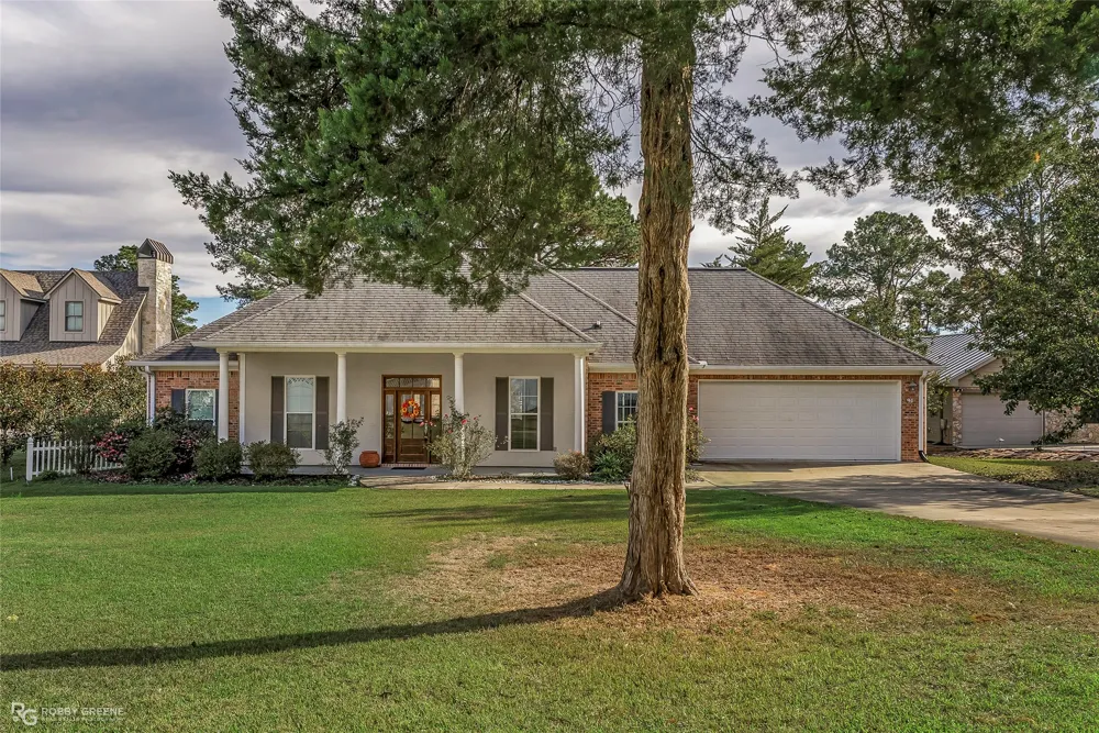 90 La Belle Court Many, LA 71449