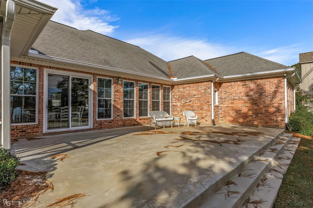 90 La Belle Court Many, LA 71449