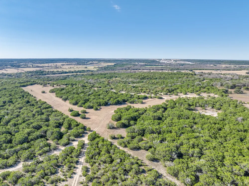 Highway  6 Clifton, TX 76689