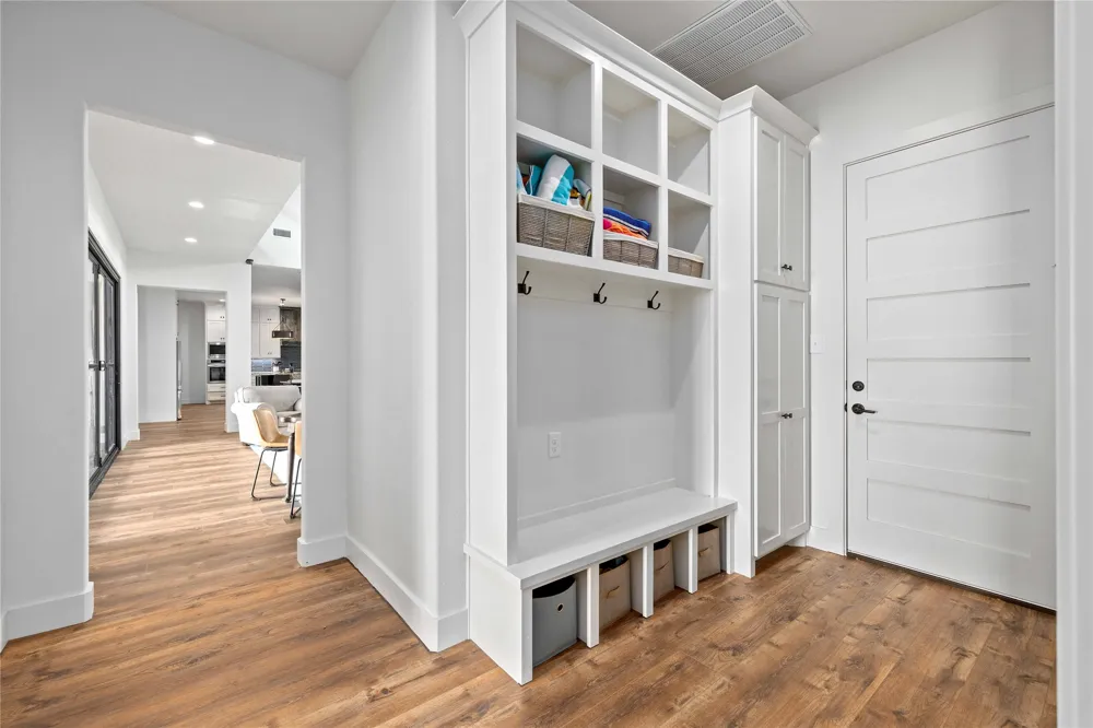 584 OAK POINT DRIVE DRIVE May, TX 76857