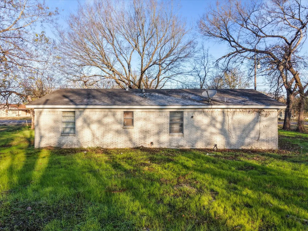 315 S Fm 709 E Dawson, TX 76639
