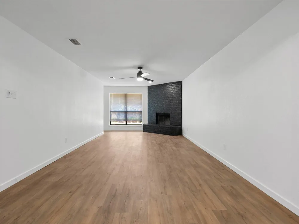 1117 S Rusk Street #1117 Weatherford, TX 76086