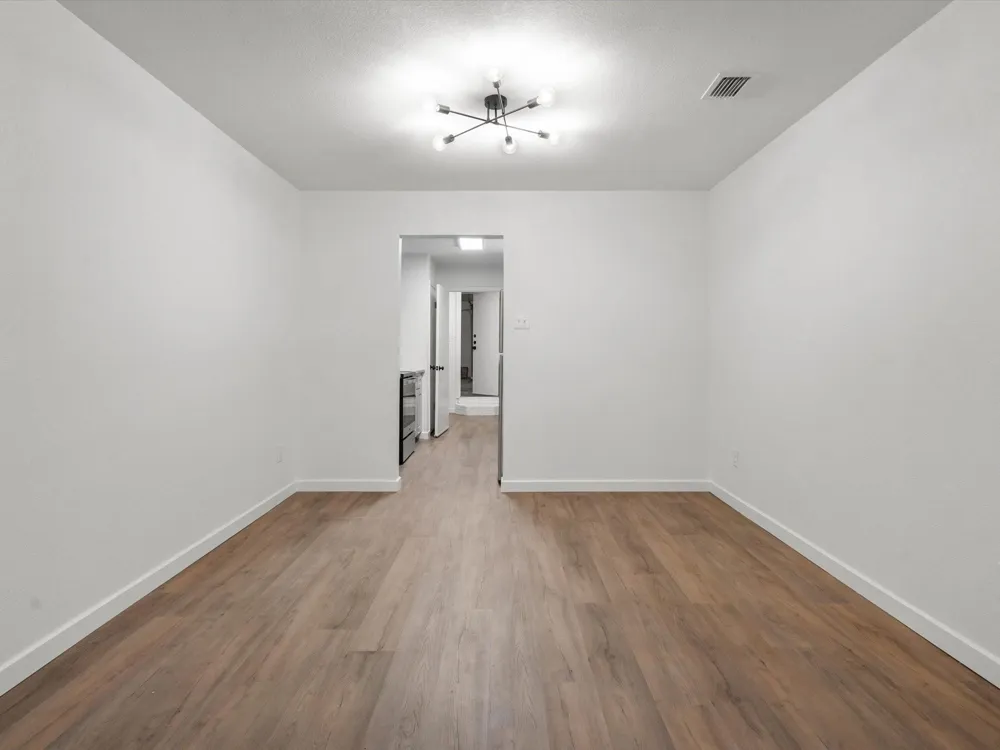 1117 S Rusk Street #1117 Weatherford, TX 76086
