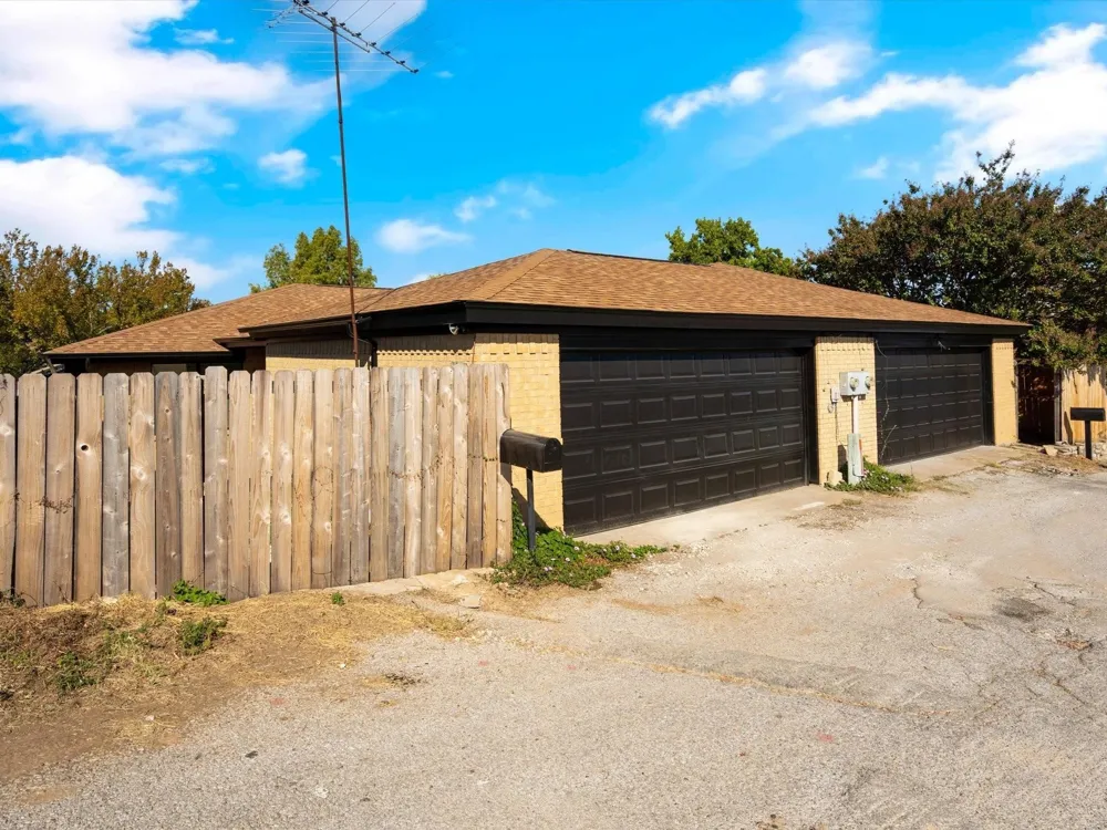 1117 S Rusk Street #1117 Weatherford, TX 76086