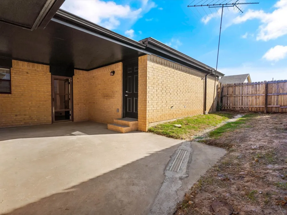 1117 S Rusk Street #1117 Weatherford, TX 76086