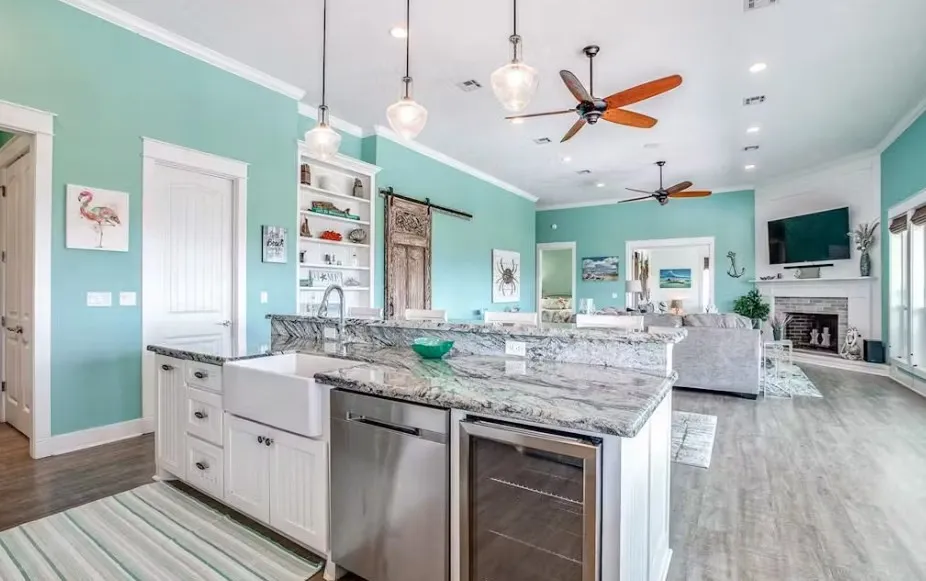 922 Palmridge Drive Port Bolivar, TX 77650