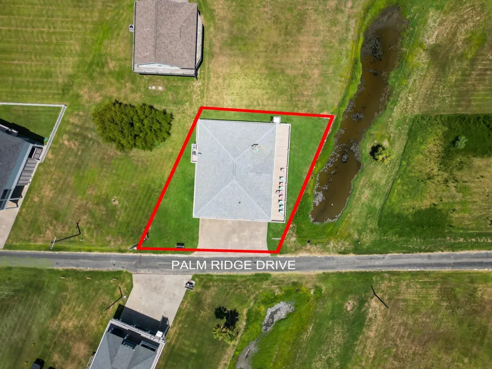 922 Palmridge Drive Port Bolivar, TX 77650