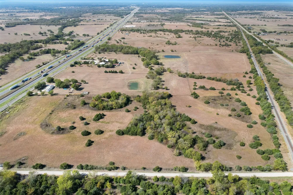 6504 E Interstate 30 Campbell, TX 75422