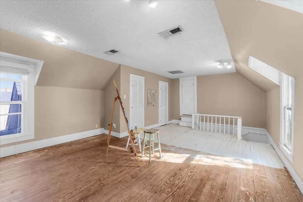 112 S Evans Street Boyd, TX 76023