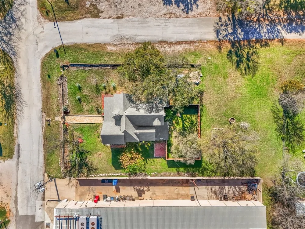 112 S Evans Street Boyd, TX 76023