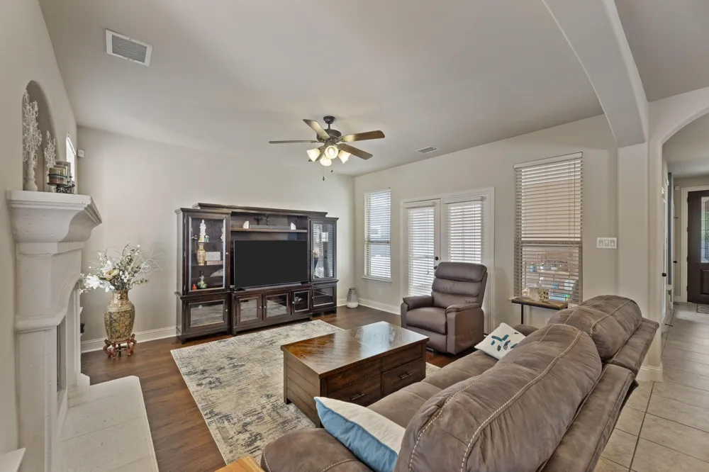 1424 Live Oak Lane Savannah, TX 76227