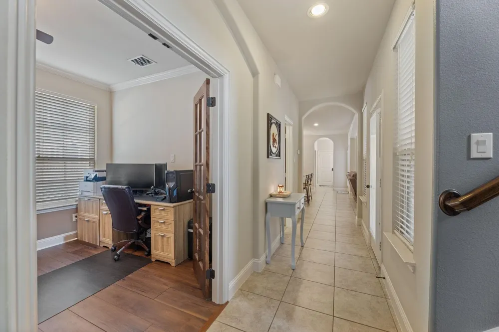 1424 Live Oak Lane Savannah, TX 76227