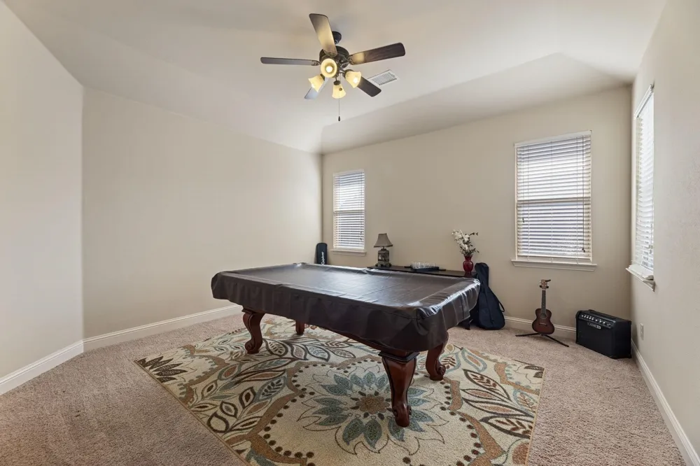 1424 Live Oak Lane Savannah, TX 76227
