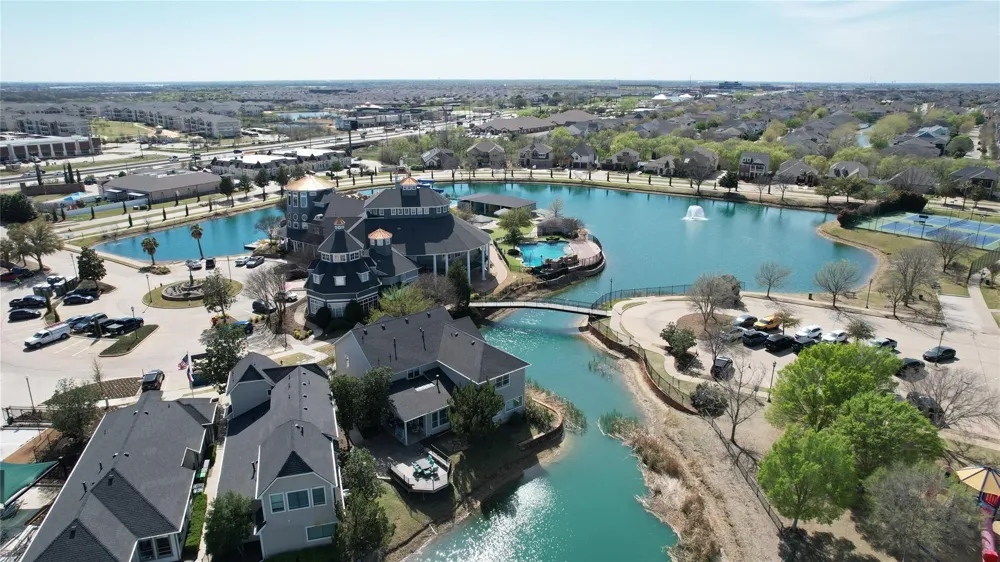 1424 Live Oak Lane Savannah, TX 76227