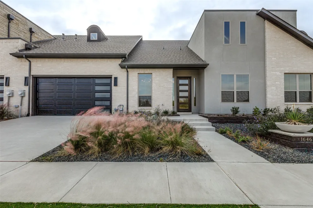 1646 Governors Boulevard Heath, TX 75032