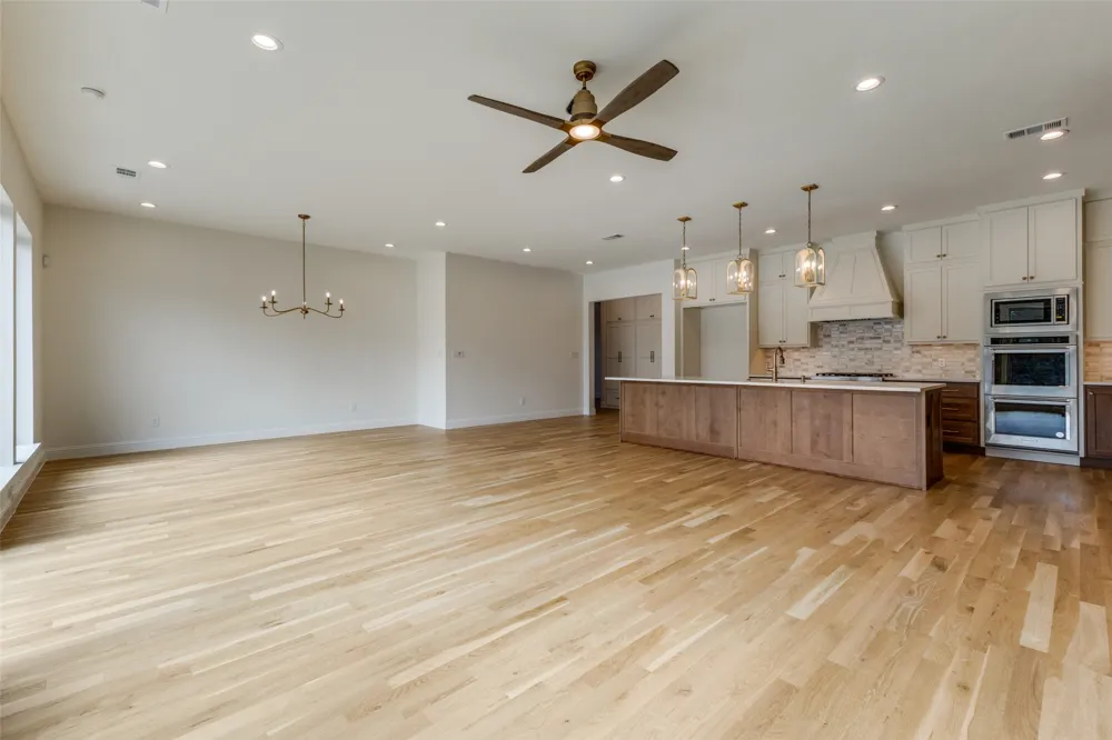 1646 Governors Boulevard Heath, TX 75032