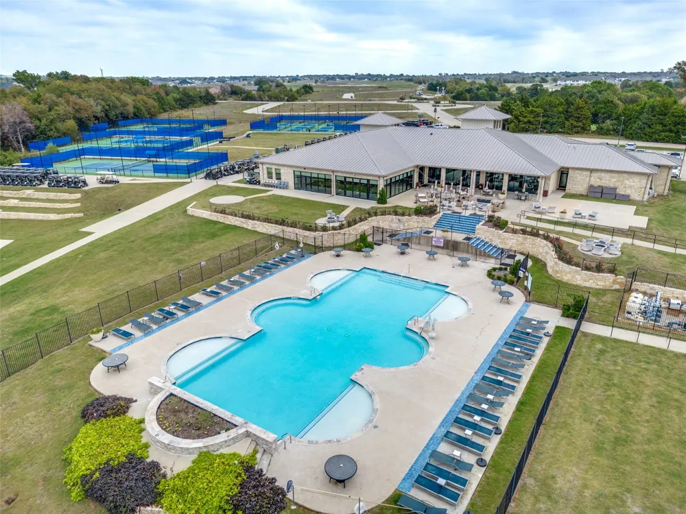 1646 Governors Boulevard Heath, TX 75032