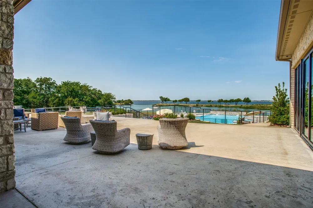 1646 Governors Boulevard Heath, TX 75032