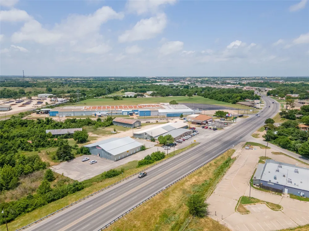 1950 W South Loop Stephenville, TX 76401