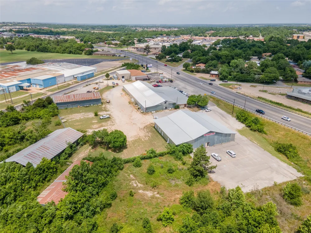 1950 W South Loop Stephenville, TX 76401