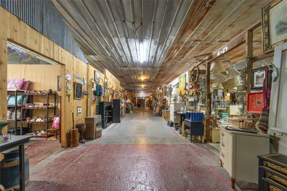 1950 W South Loop Stephenville, TX 76401