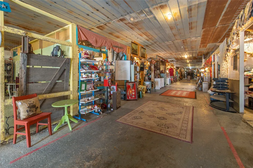 1950 W South Loop Stephenville, TX 76401