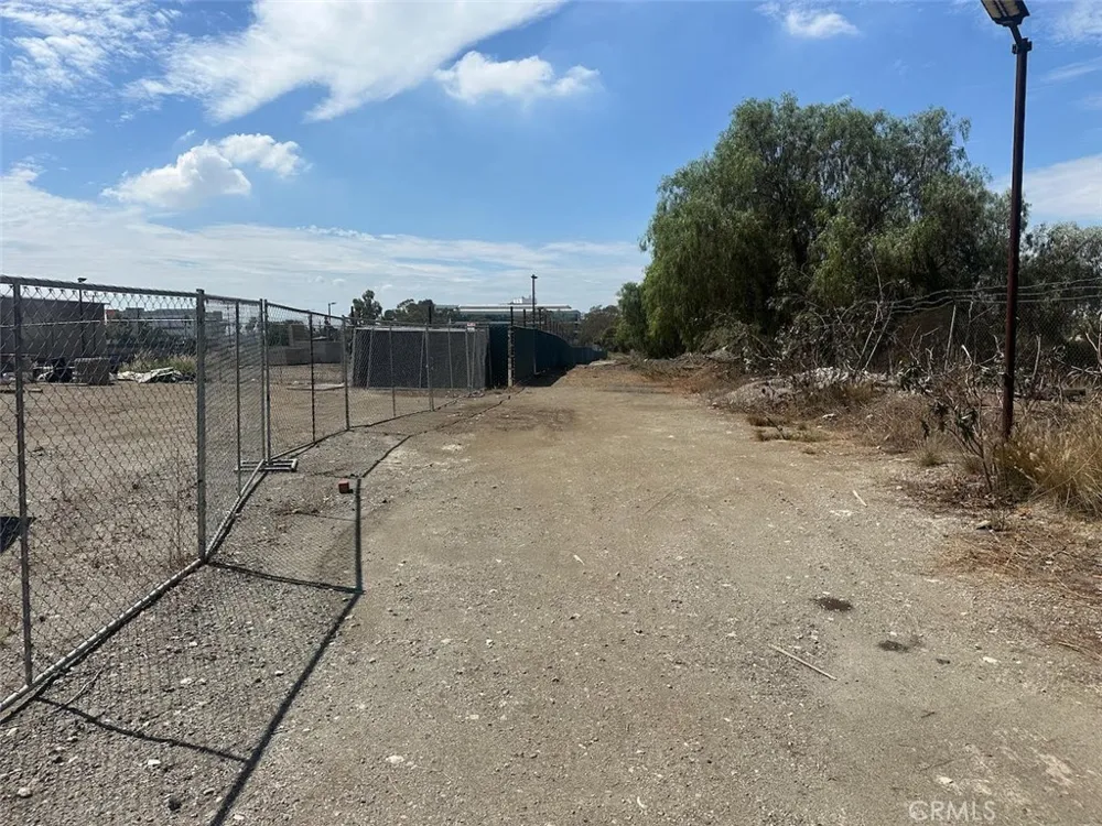 18 0 7207-021-18 Signal Hill, CA 90755