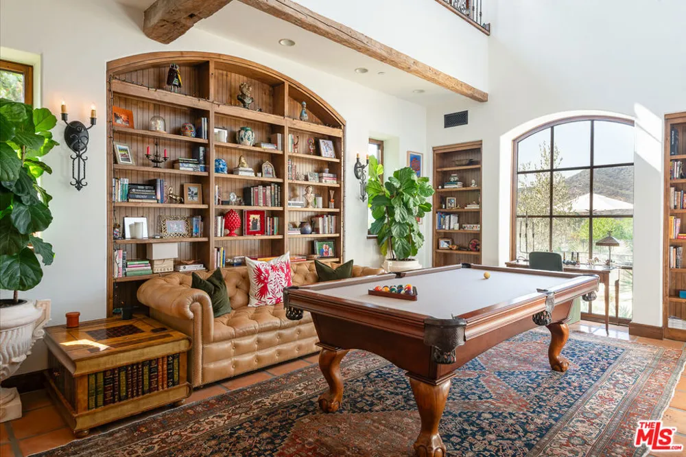 1101 Cold Canyon Road Calabasas, CA 91302