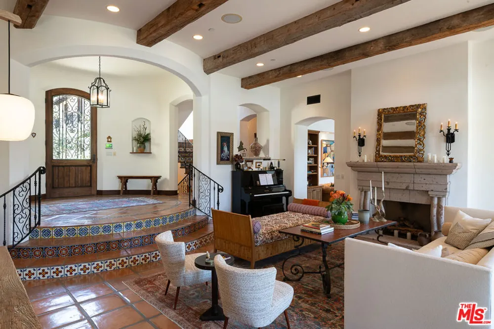 1101 Cold Canyon Road Calabasas, CA 91302