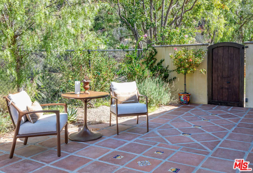1101 Cold Canyon Road Calabasas, CA 91302
