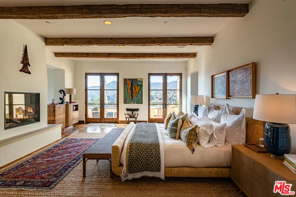 1101 Cold Canyon Road Calabasas, CA 91302