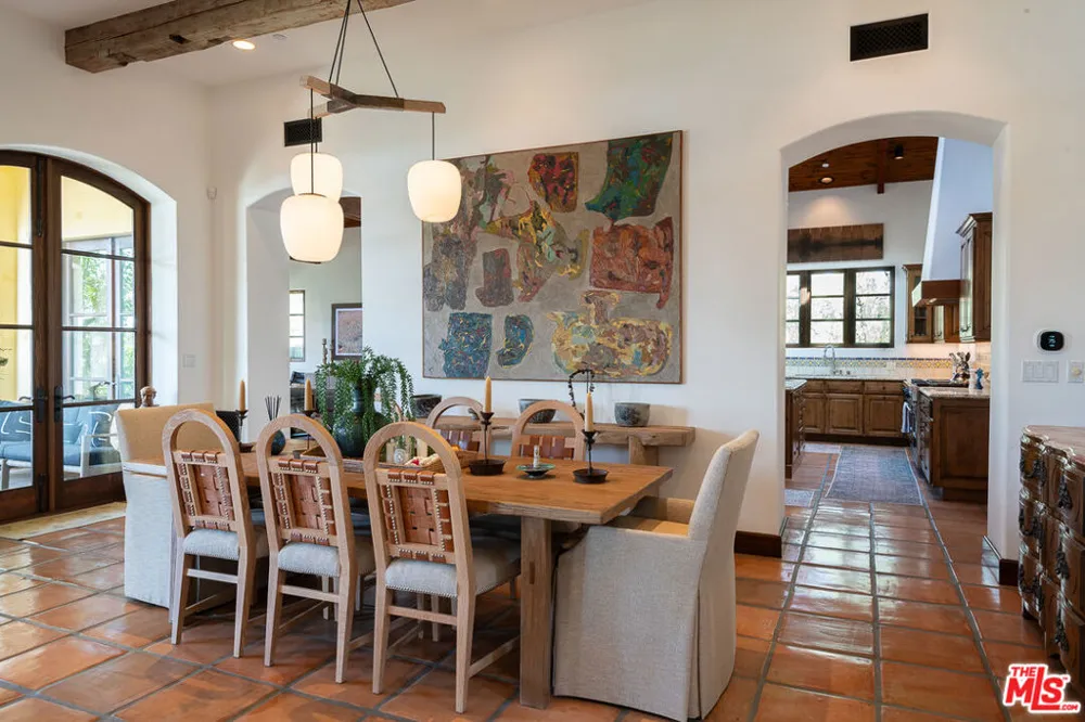 1101 Cold Canyon Road Calabasas, CA 91302