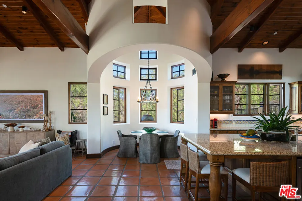 1101 Cold Canyon Road Calabasas, CA 91302