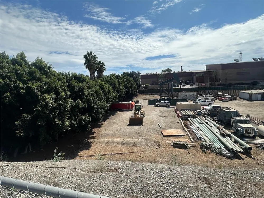 22 0 7207-021-22 Signal Hill, CA 90755