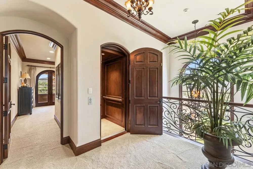 14170 Bryce Pt Poway, CA 92064
