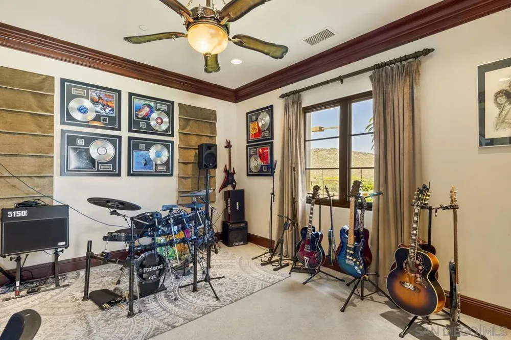 14170 Bryce Pt Poway, CA 92064