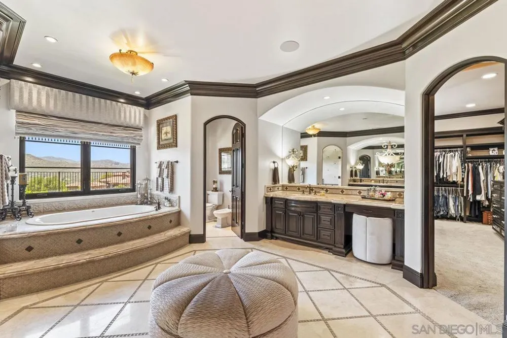 14170 Bryce Pt Poway, CA 92064