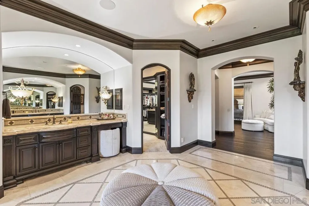 14170 Bryce Pt Poway, CA 92064