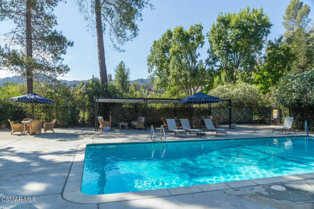2374 Laguna Circle Road Agoura Hills, CA 91301