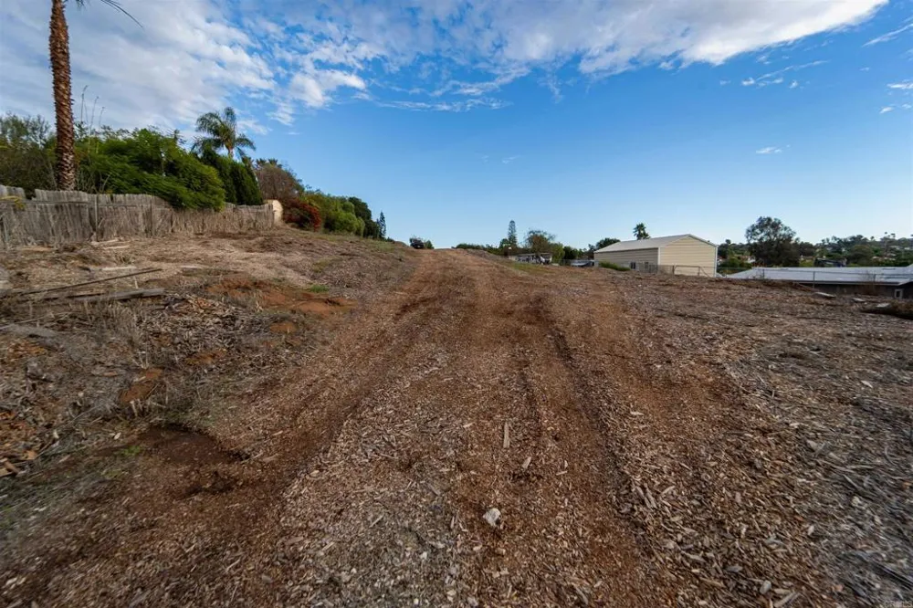 291 Osborne Street Vista, CA 92084