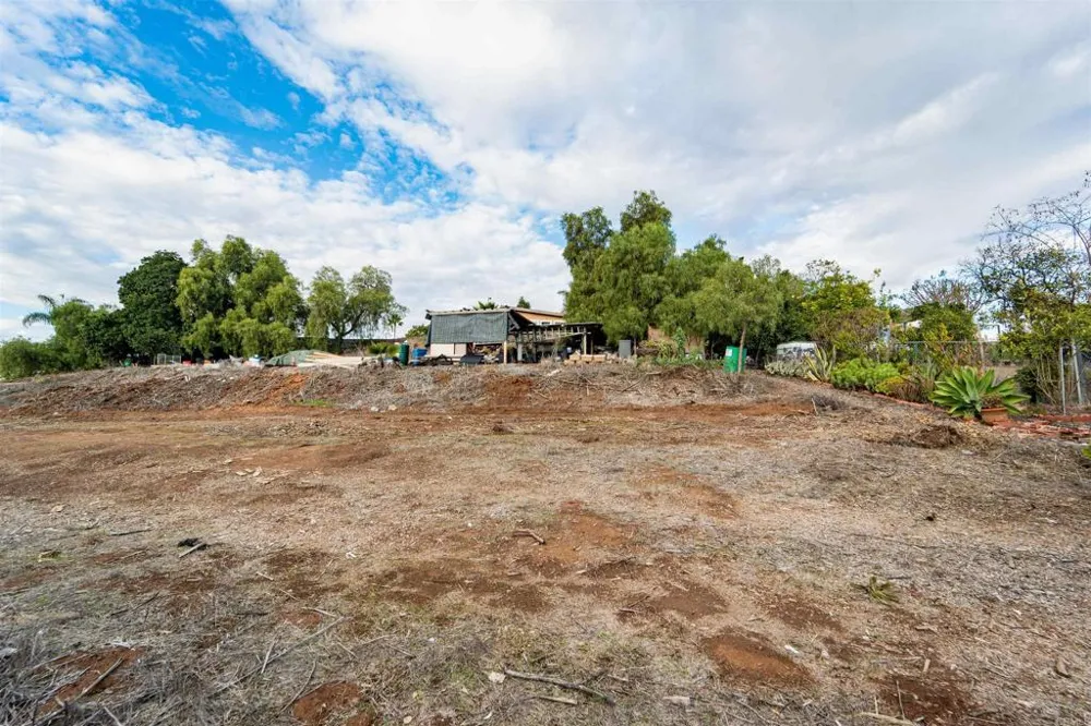 291 Osborne Street Vista, CA 92084