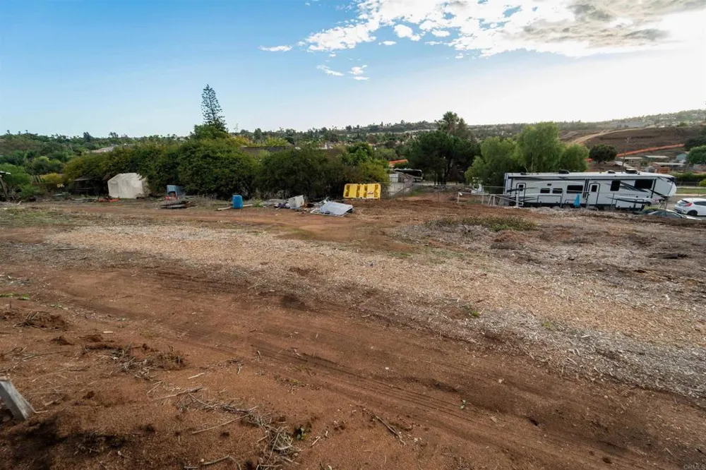 291 Osborne Street Vista, CA 92084