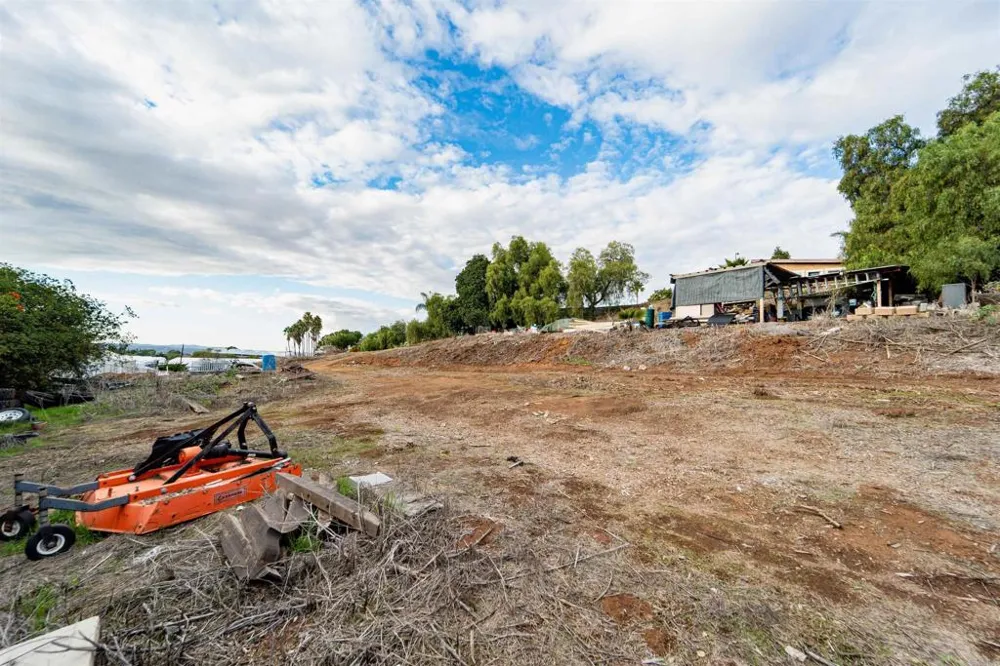 291 Osborne Street Vista, CA 92084