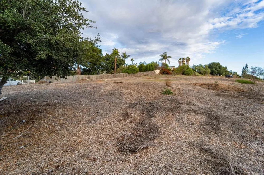 291 Osborne Street Vista, CA 92084