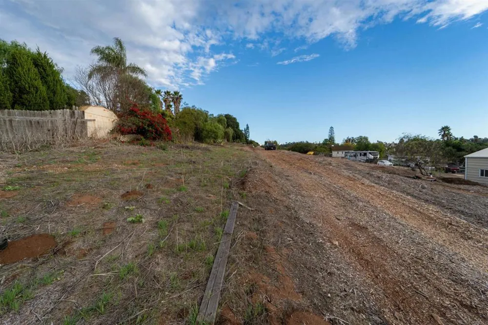 291 Osborne Street Vista, CA 92084