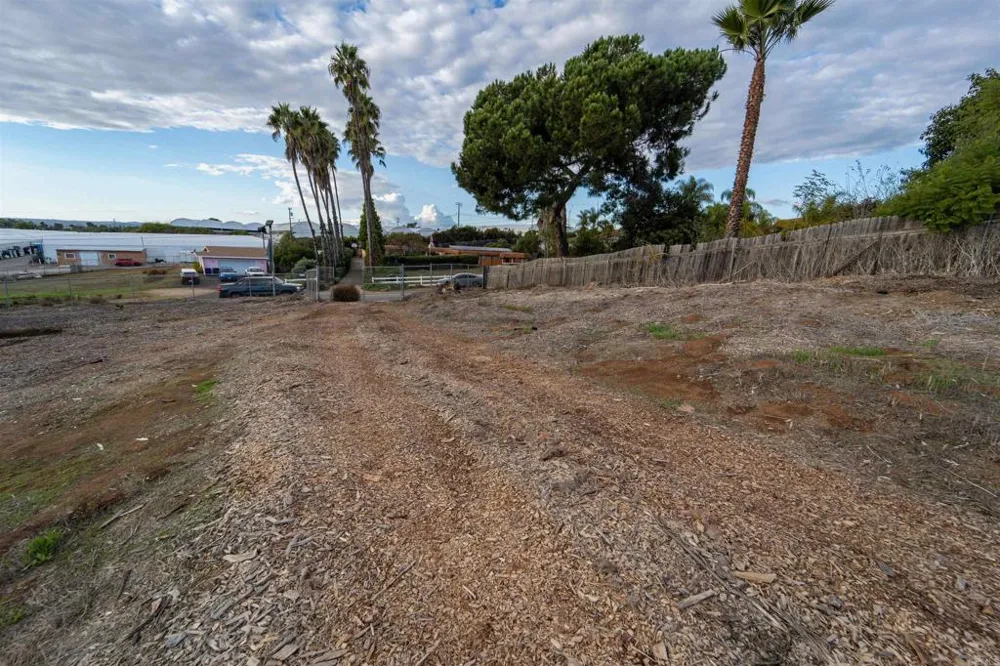 291 Osborne Street Vista, CA 92084