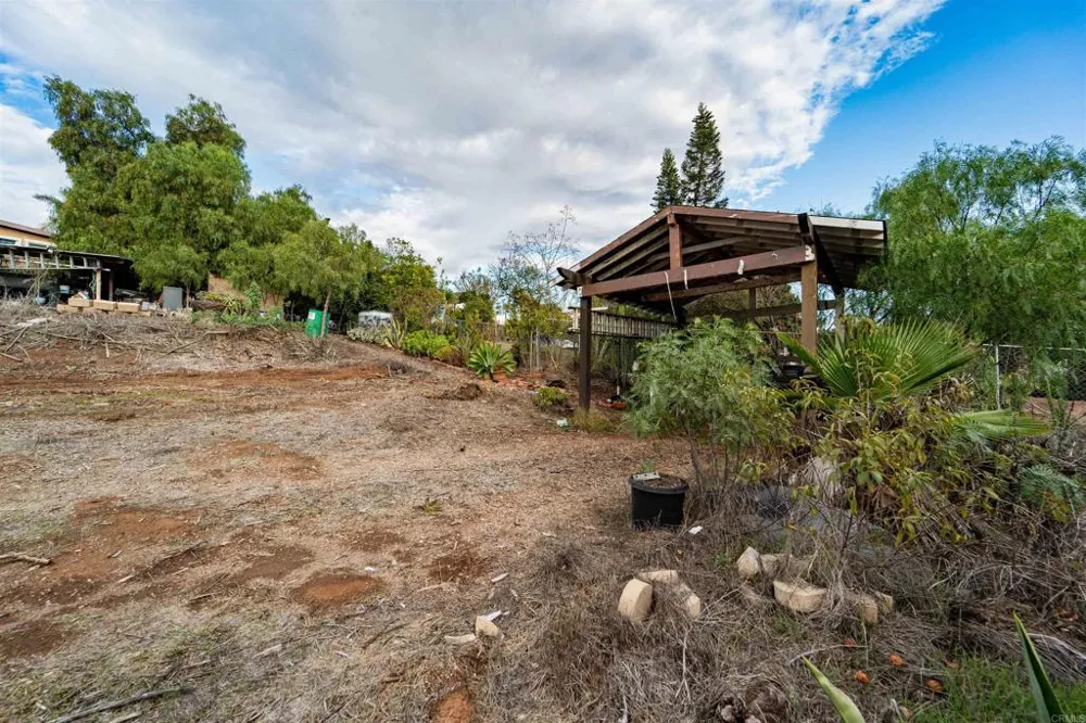 291 Osborne Street Vista, CA 92084